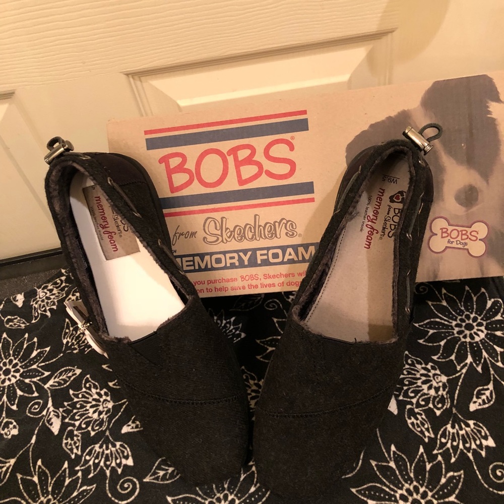 NWT Bob’s black slip on shoes